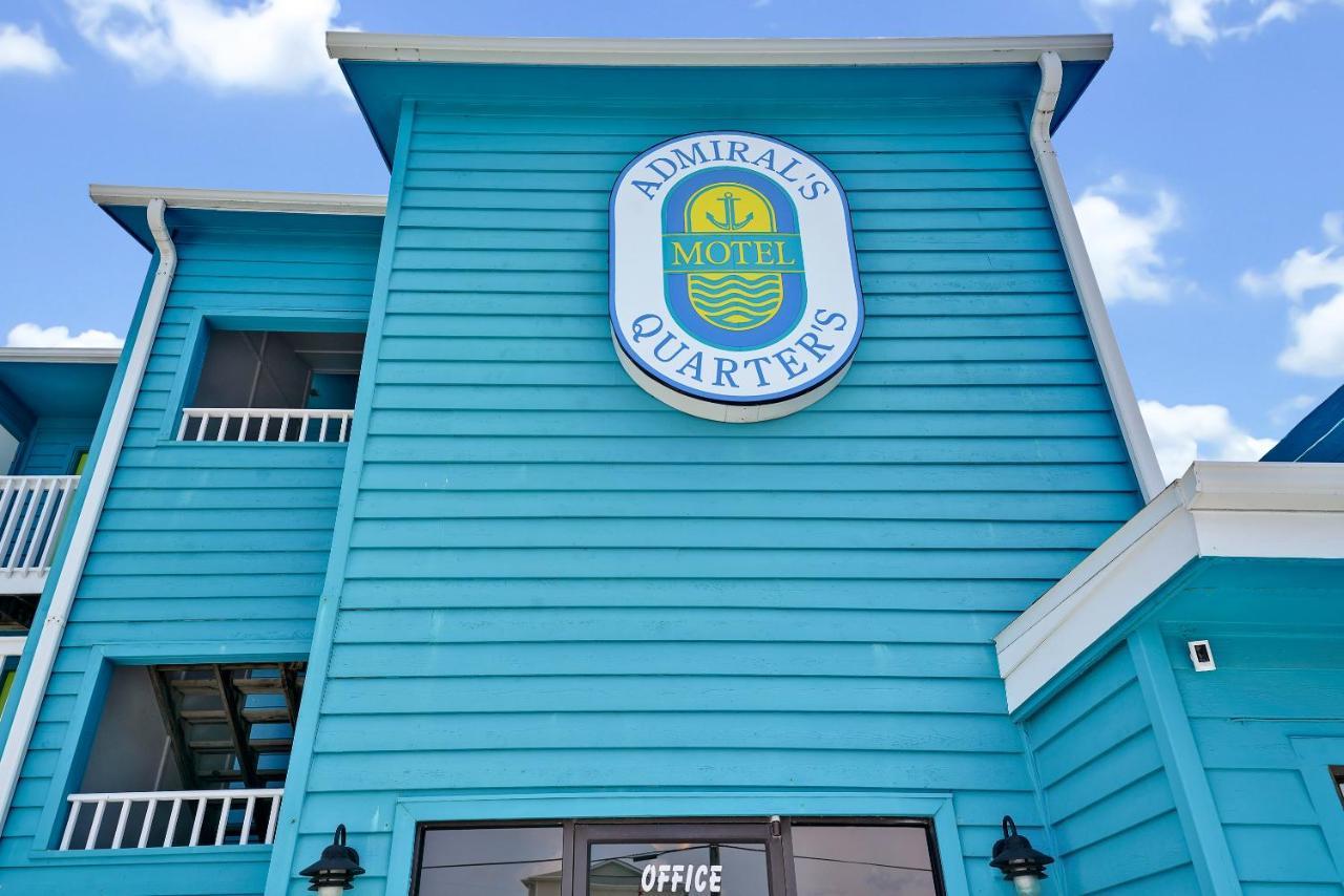 Admiral'S Quarters Motell Kure Beach Exteriör bild